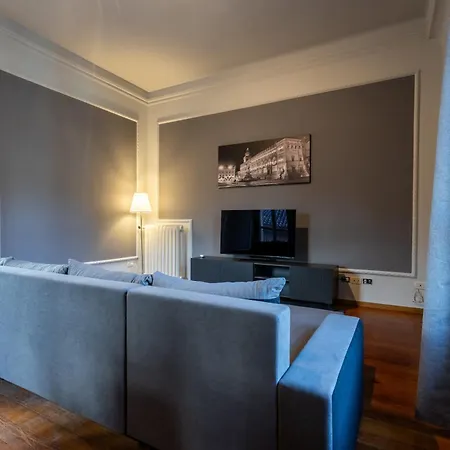 Indipendenza Loft Center דירה *